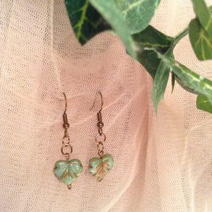💎 Leaf dangle earrings 💎
